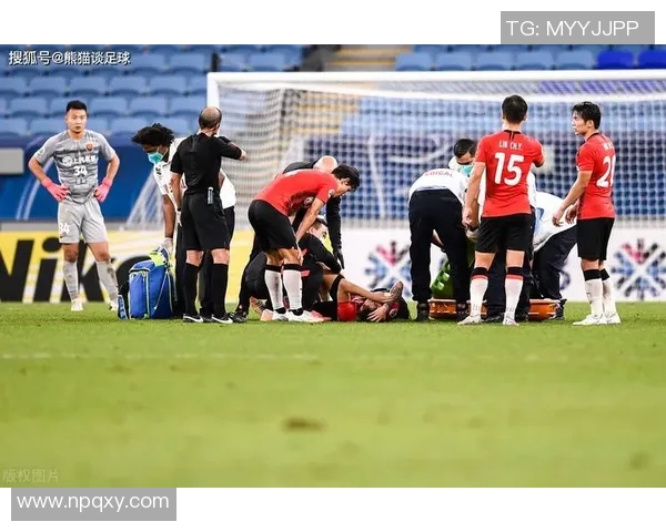 亚冠小组赛:上海上港客场惊险逆转憾失头名仍锁定出线位置 亚冠小组赛:上海上港客场惊险逆转憾失头名仍锁定出线位置