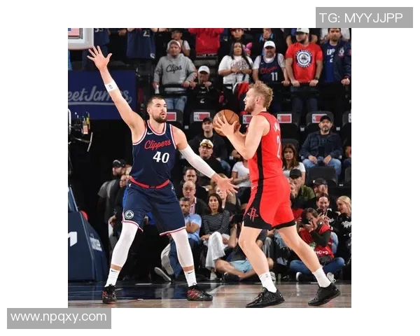 快船队再战国王队，取得五连胜，强势领跑西部